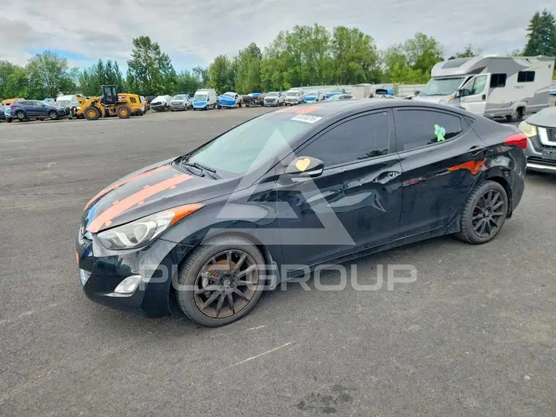 2013 Hyundai Elantra фото