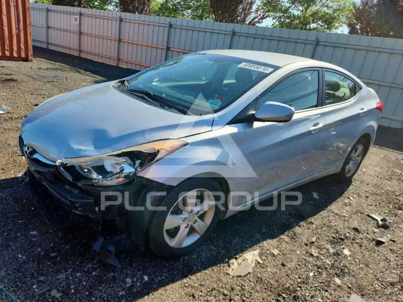 2013 Hyundai Elantra photo