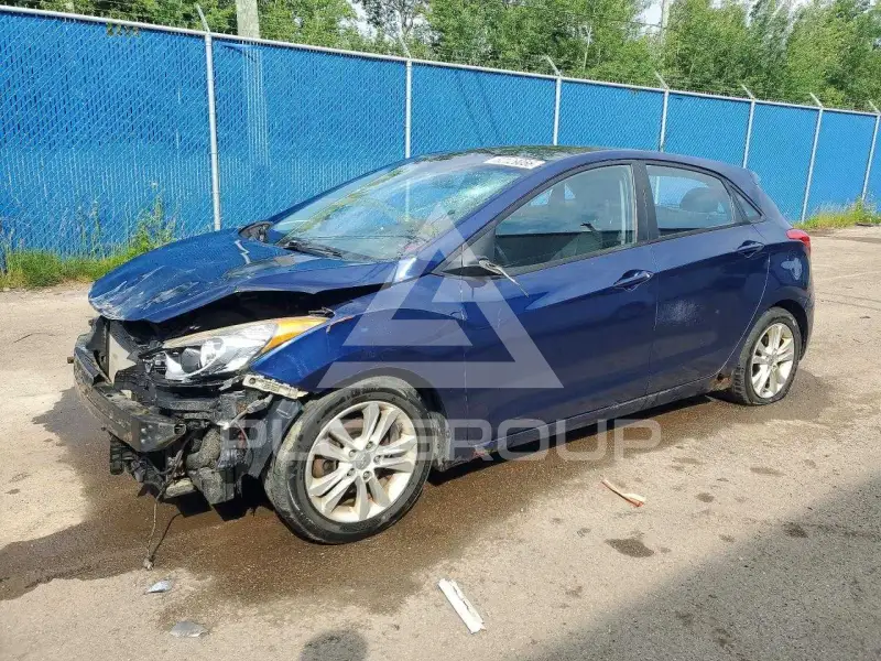 2013 Hyundai Elantra photo
