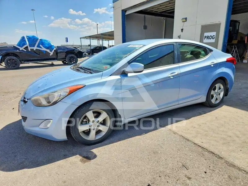 2013 Hyundai Elantra фото