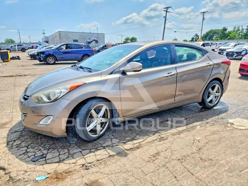 2013 Hyundai Elantra фото