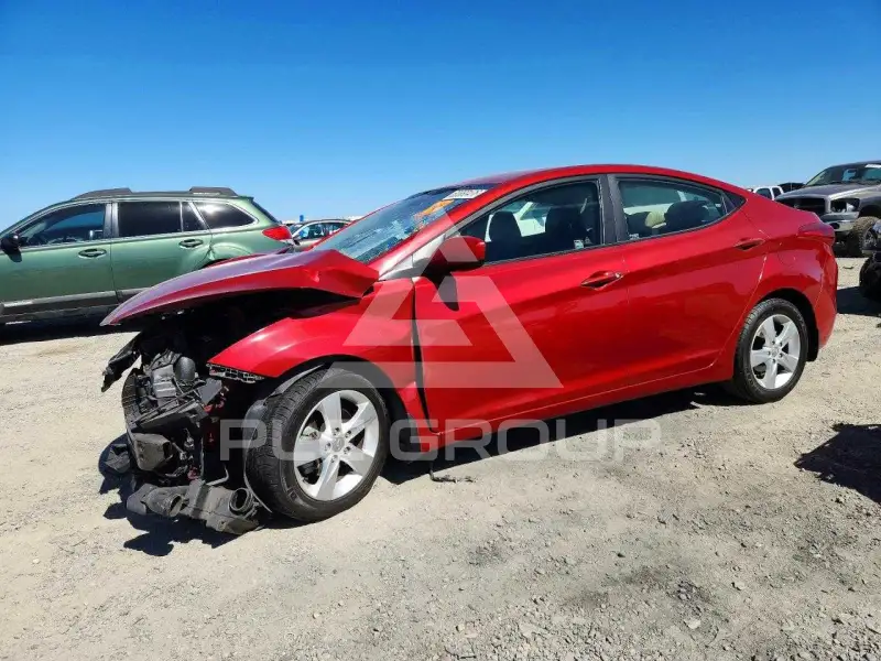 2013 Hyundai Elantra photo