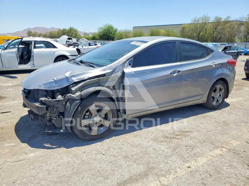 2013 Hyundai Elantra фото