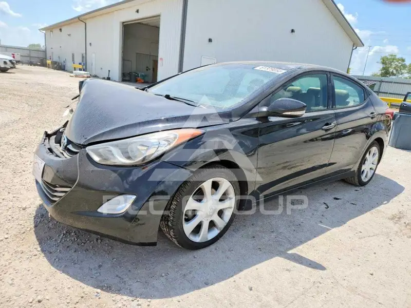 2013 Hyundai Elantra фото