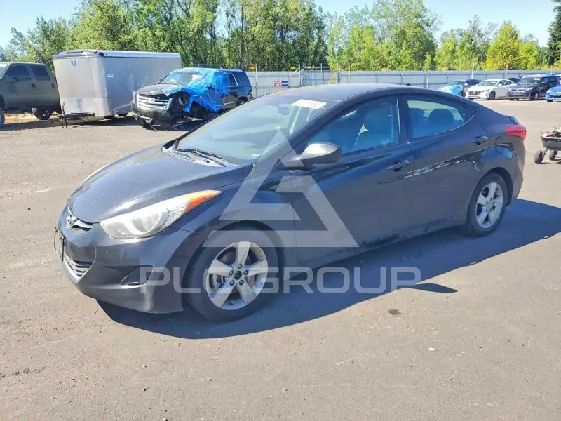 2013 Hyundai Elantra фото