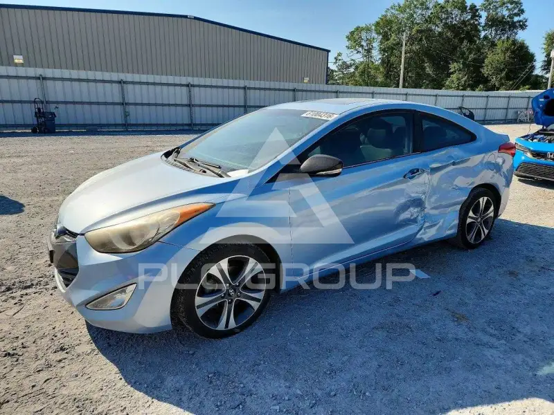 2013 Hyundai Elantra photo