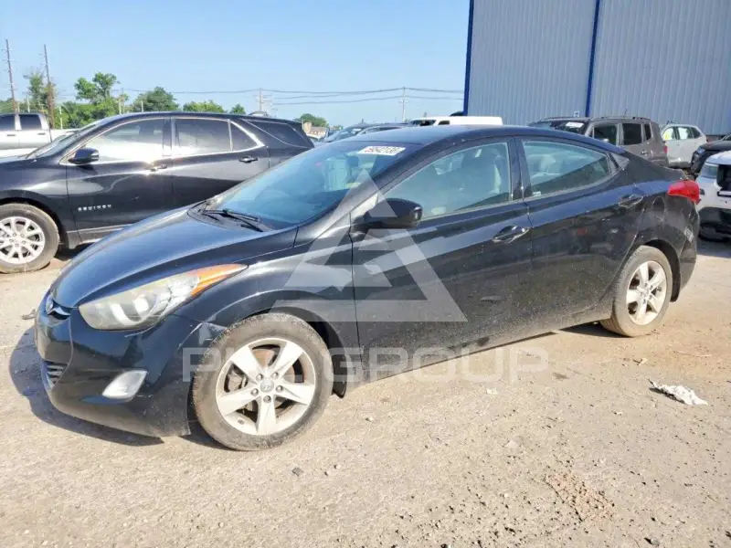 2013 Hyundai Elantra фото