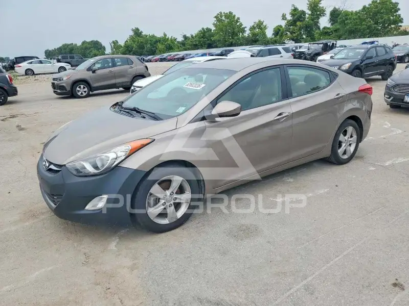 2013 Hyundai Elantra фото