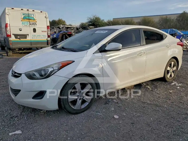 2013 Hyundai Elantra фото