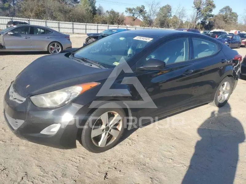 2013 Hyundai Elantra фото