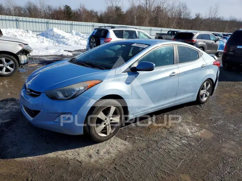 2013 Hyundai Elantra фото