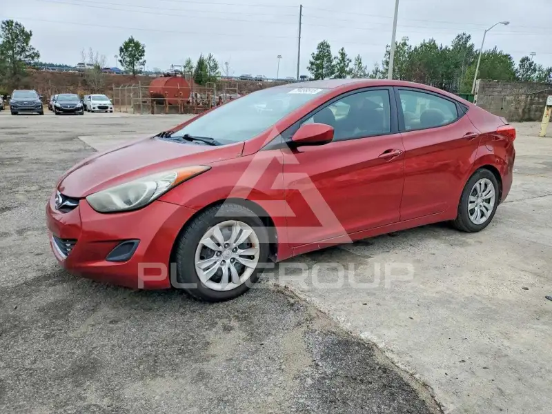 2013 Hyundai Elantra photo