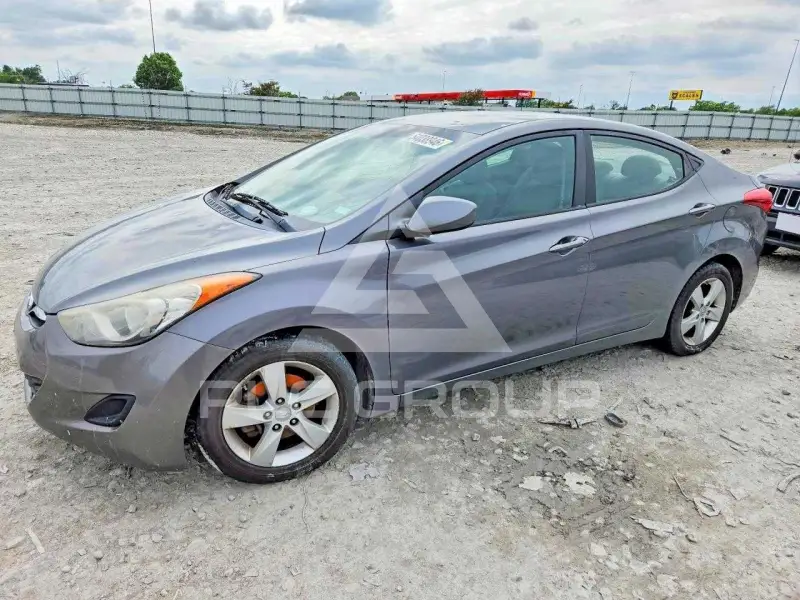 2013 Hyundai Elantra фото