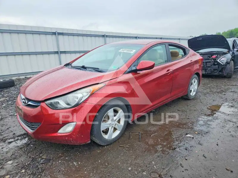 2013 Hyundai Elantra photo