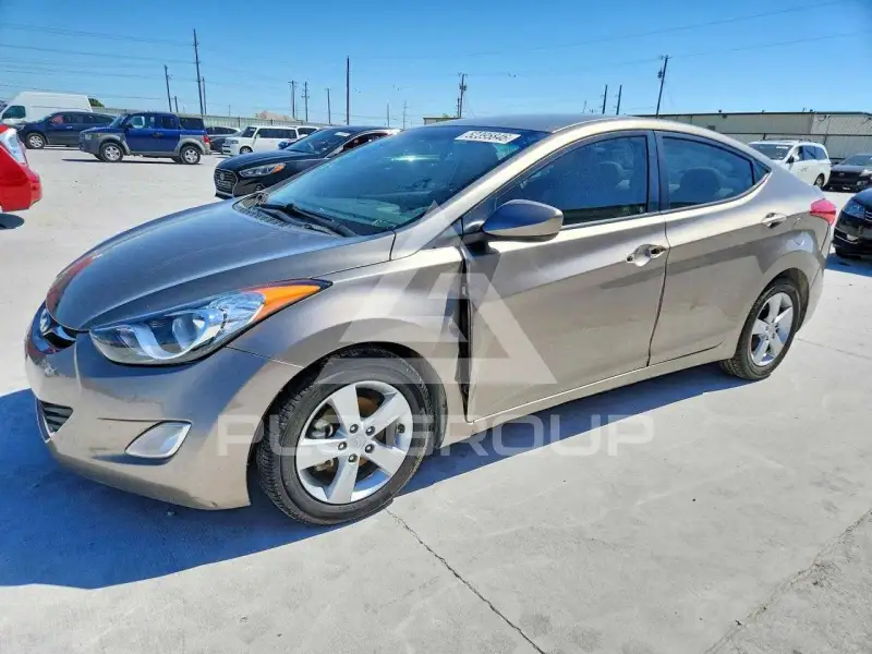 2013 Hyundai Elantra фото