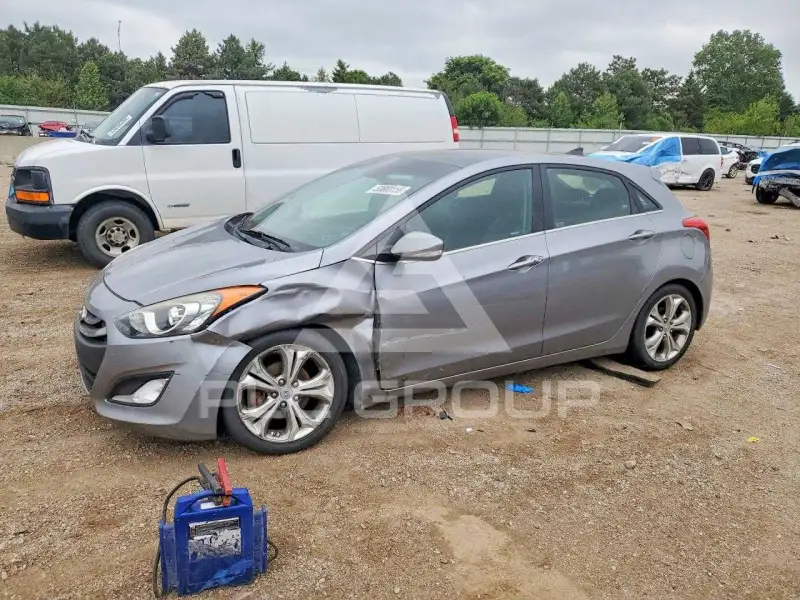 2013 Hyundai Elantra фото