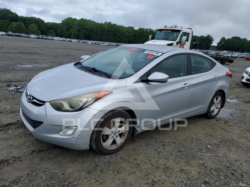 2013 Hyundai Elantra фото