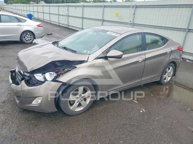 2013 Hyundai Elantra фото