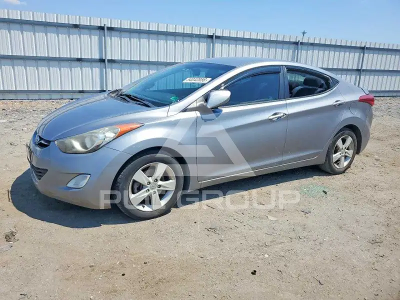 2013 Hyundai Elantra фото
