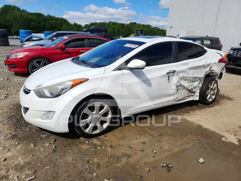 2013 Hyundai Elantra фото