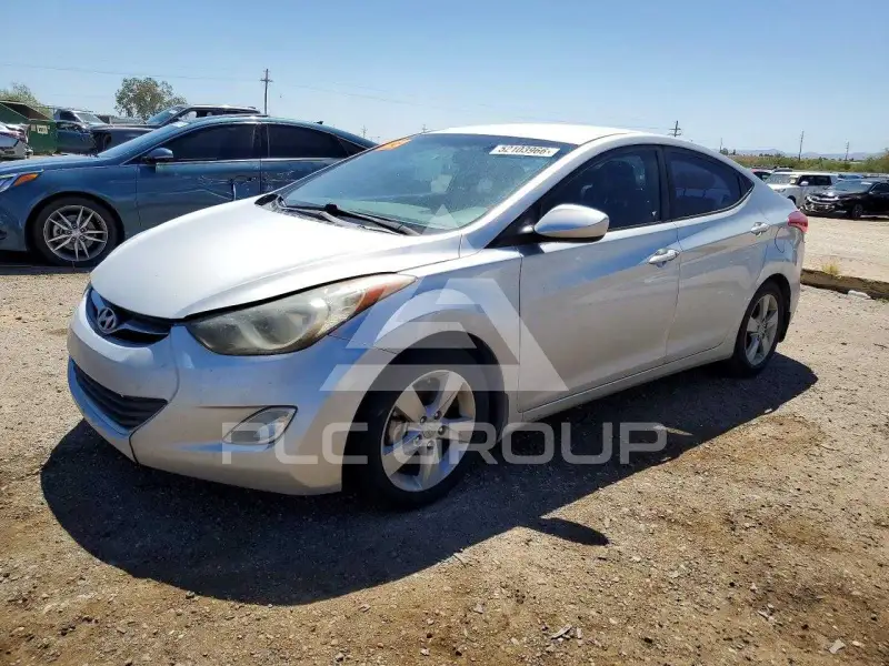 2013 Hyundai Elantra фото