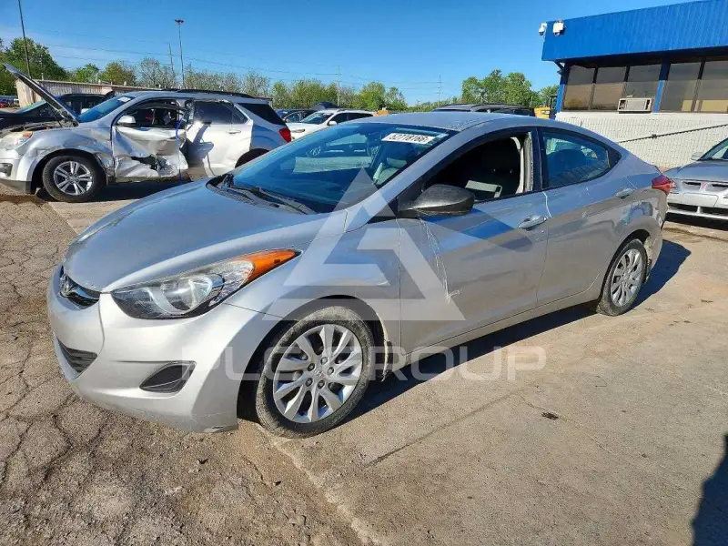 2013 Hyundai Elantra фото