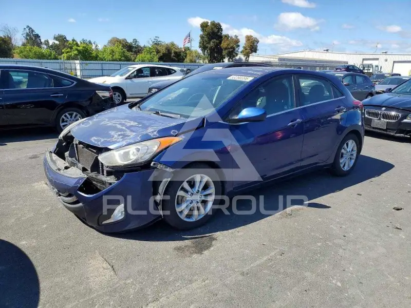 2013 Hyundai Elantra фото