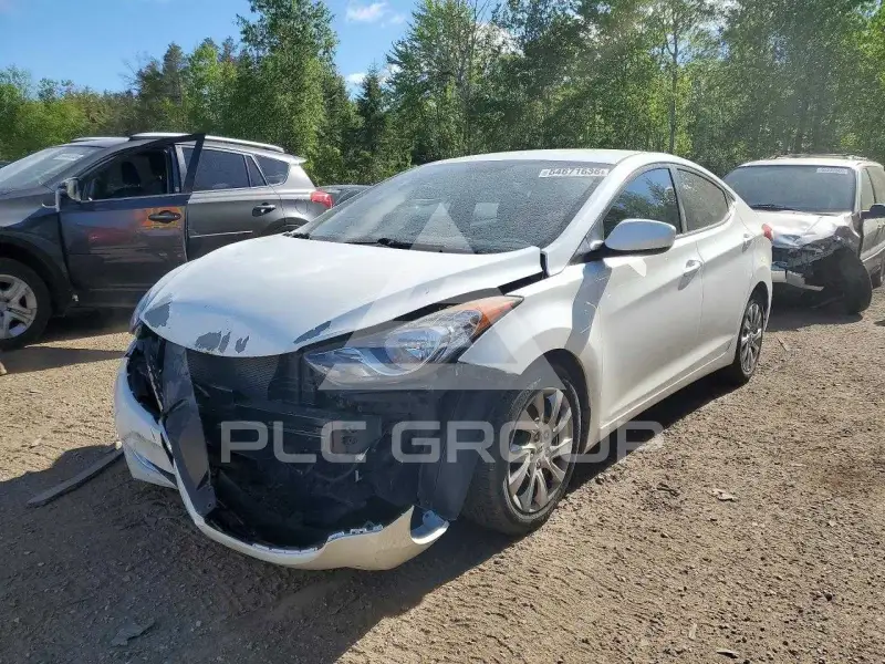 2013 Hyundai Elantra photo