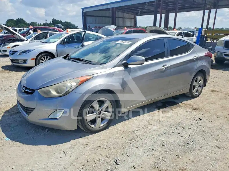 2013 Hyundai Elantra фото