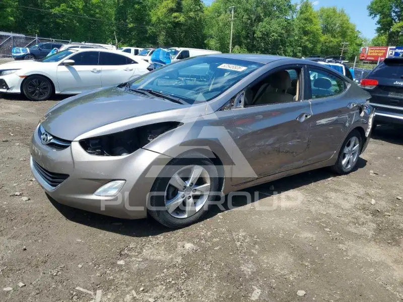 2013 Hyundai Elantra фото