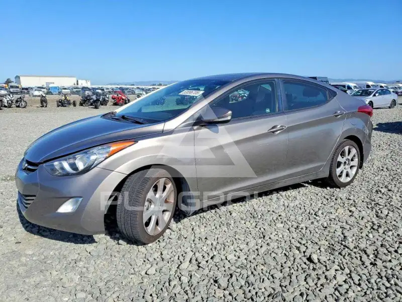 2013 Hyundai Elantra фото