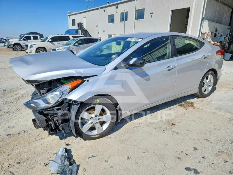 2013 Hyundai Elantra фото