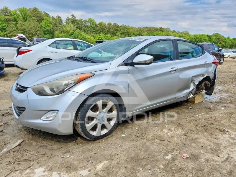 2013 Hyundai Elantra фото