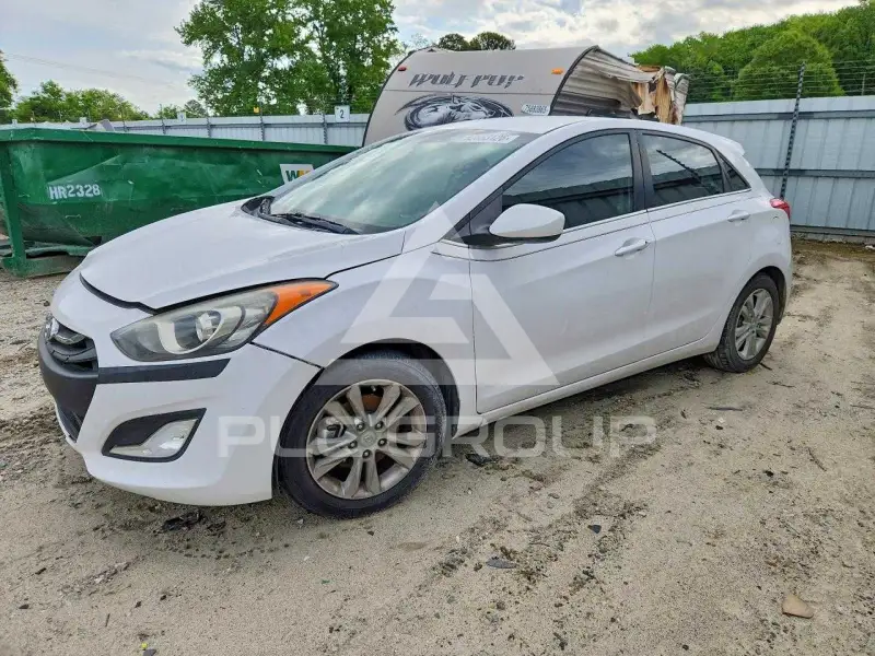 2013 Hyundai Elantra фото