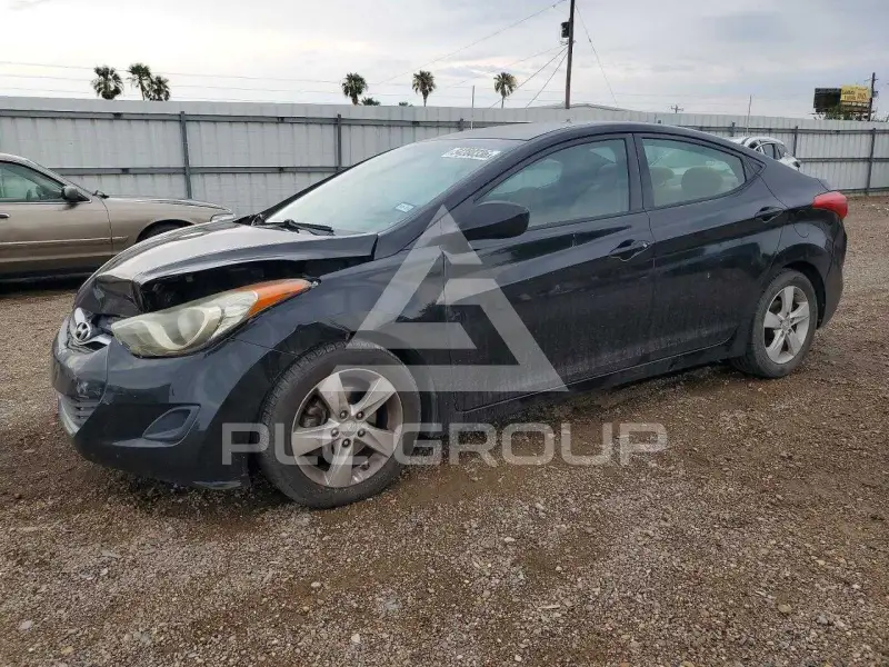 2013 Hyundai Elantra фото