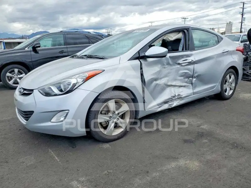 2013 Hyundai Elantra фото