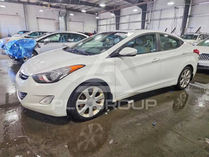 2013 Hyundai Elantra фото