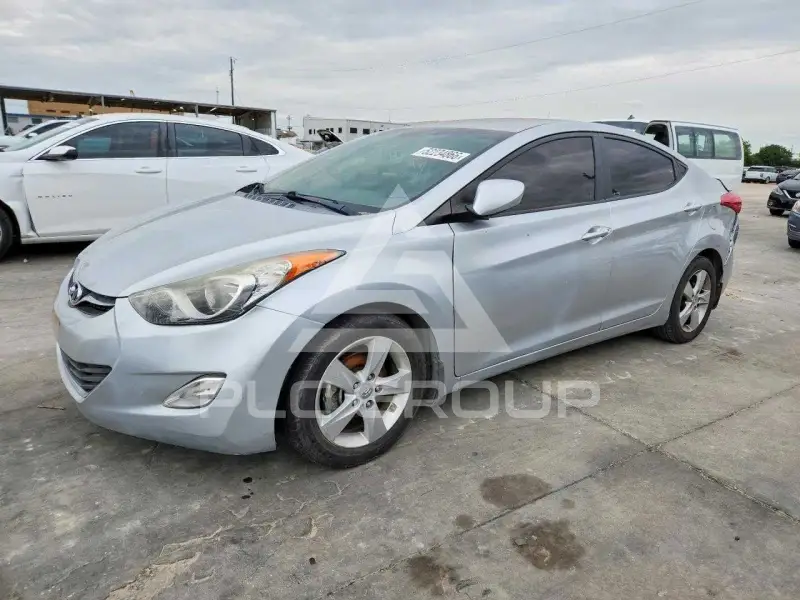 2013 Hyundai Elantra фото