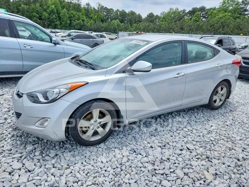 2013 Hyundai Elantra фото