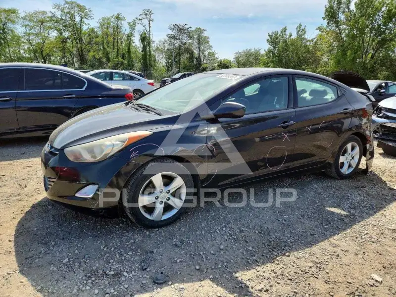 2013 Hyundai Elantra фото
