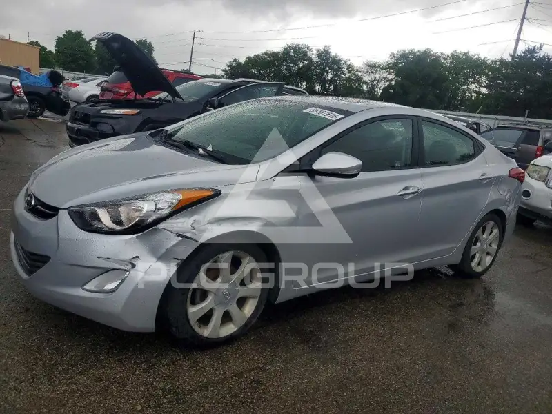 2013 Hyundai Elantra фото