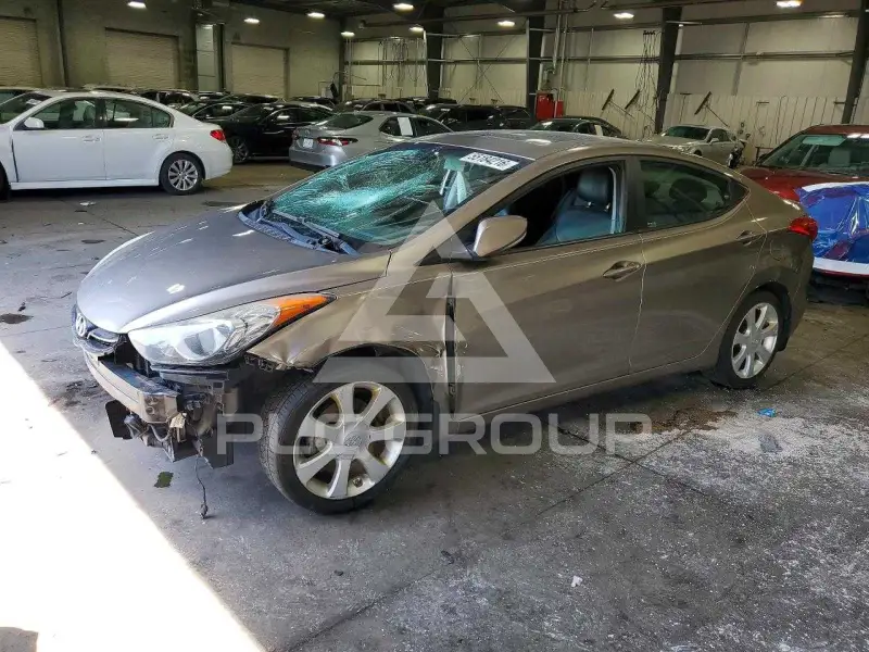 2013 Hyundai Elantra фото