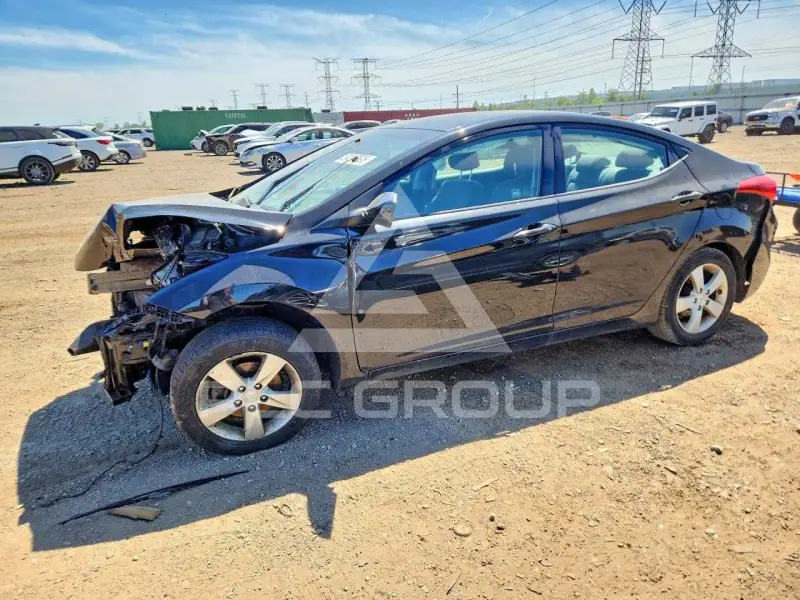 2013 Hyundai Elantra фото