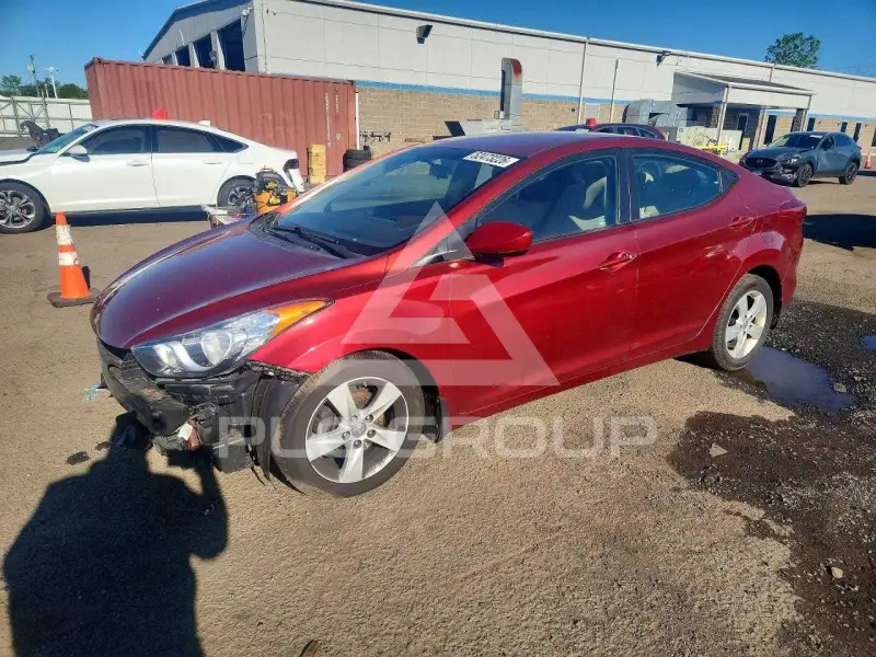 2013 Hyundai Elantra фото