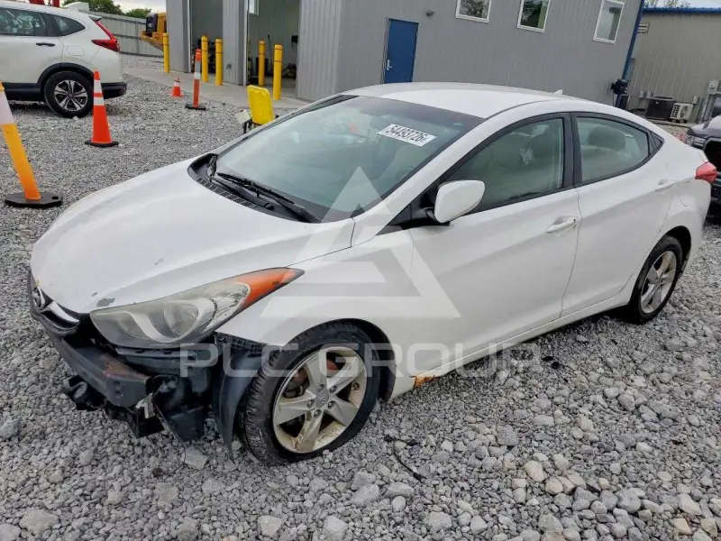 2013 Hyundai Elantra фото