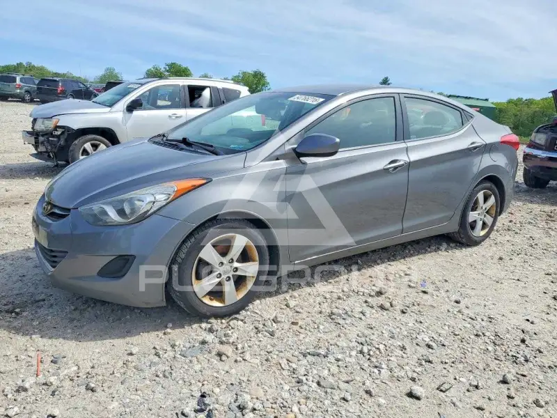 2013 Hyundai Elantra фото