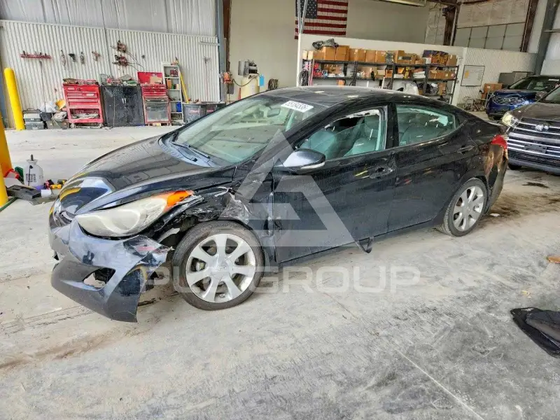 2013 Hyundai Elantra фото