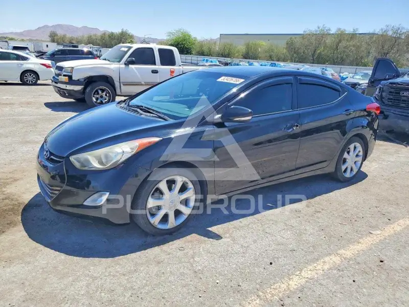 2013 Hyundai Elantra photo