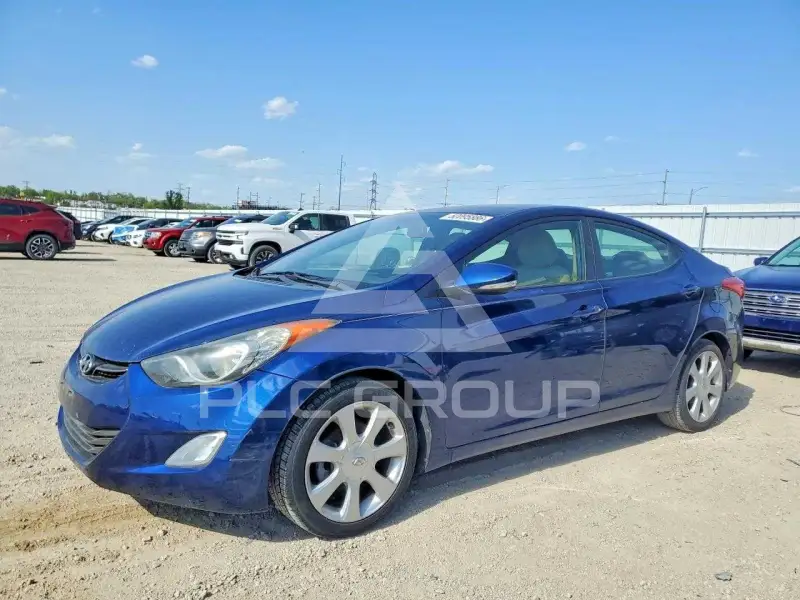2013 Hyundai Elantra фото