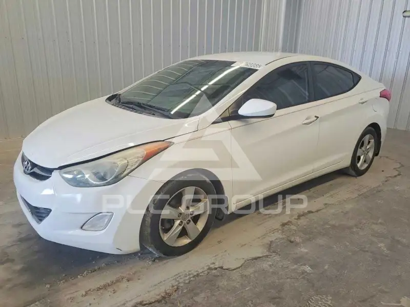 2013 Hyundai Elantra фото